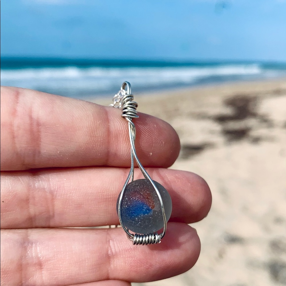 Caribbean Marble Seaglass Necklace - Picture 5 of 9